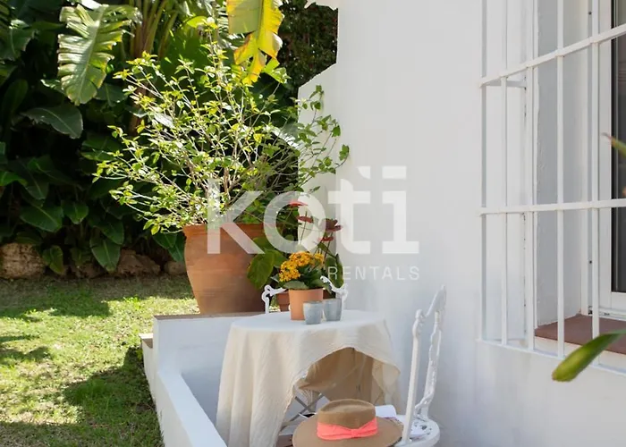 Koti - El Carreton Villa