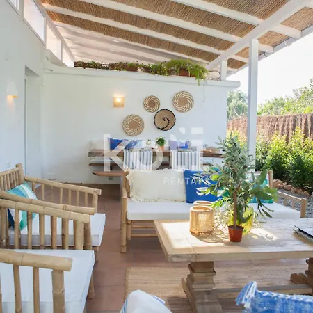 Koti - El Carreton Villa