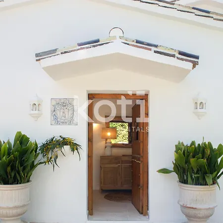 Villa Koti - El Carreton